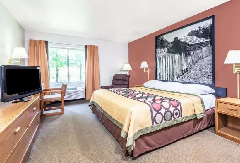 Hotel Super 8 By Wyndham Louisa