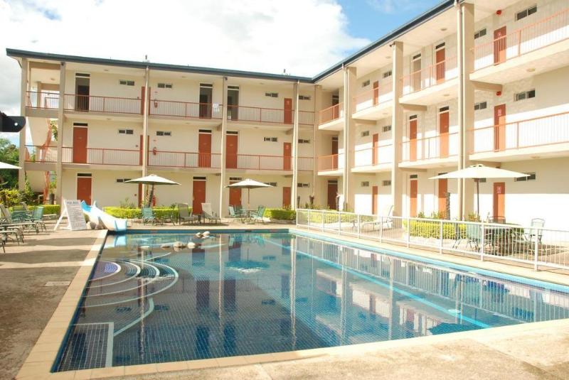 فندق Trans International