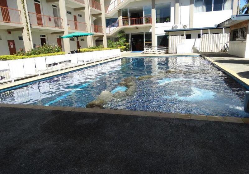 فندق Trans International