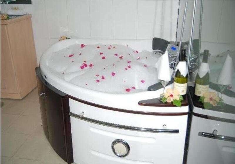 فندق Trans International