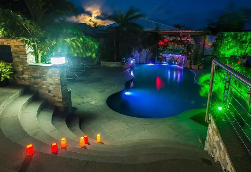 Kokomo Botanical Resort   Caribbean Family Cottages