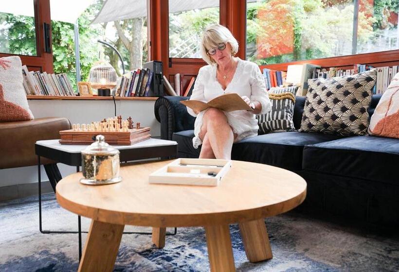 منتجع Quintessia