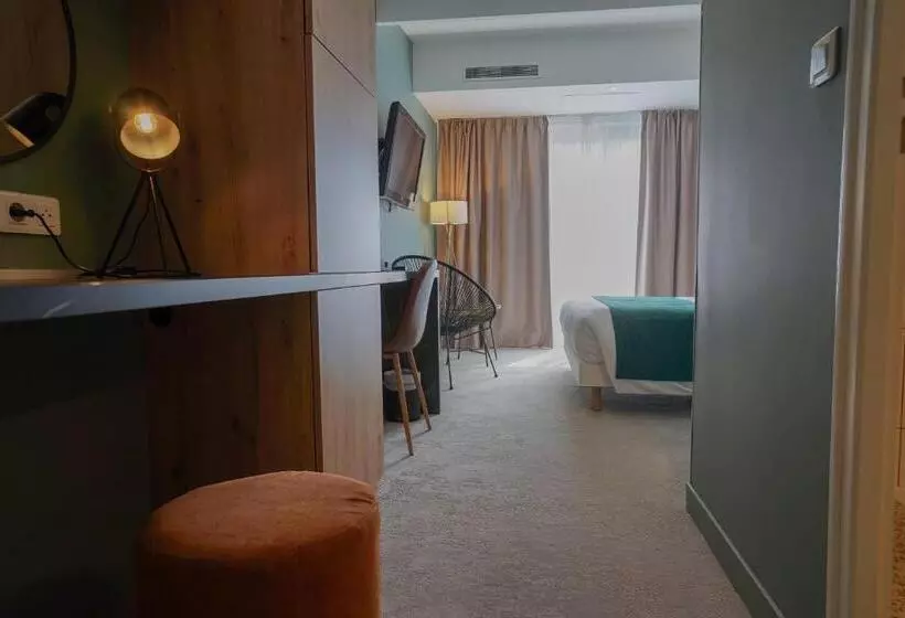 渡假胜地 Quintessia