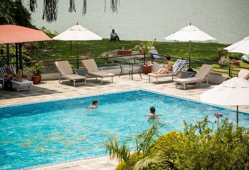 Waterfront Resort By Kgh Group