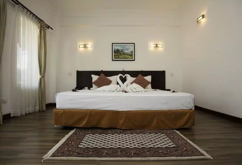 Waterfront Resort By Kgh Group