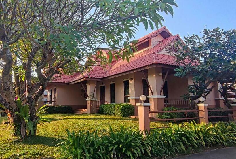 Areena Resort And Hotel Uttaradit