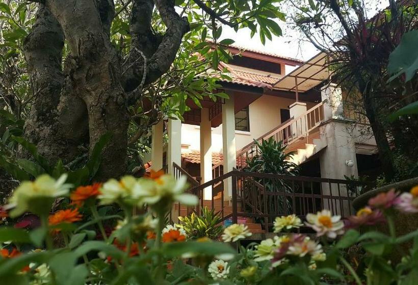 Areena Resort And Hotel Uttaradit