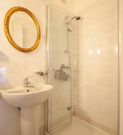 تختخواب و صبحانه Le Violette