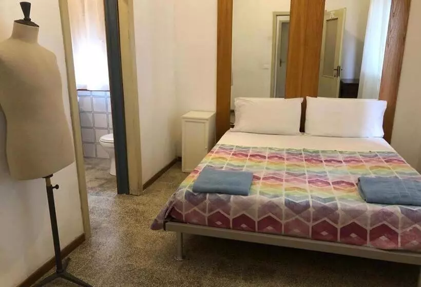 تختخواب و صبحانه Venice Treviso Airport Bed