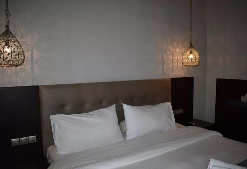 Ganimede Hotel, Galaxidi