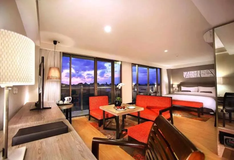 Harper Kuta Hotel by Aston