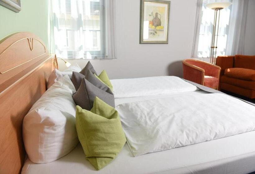 فندق Anna Amalia