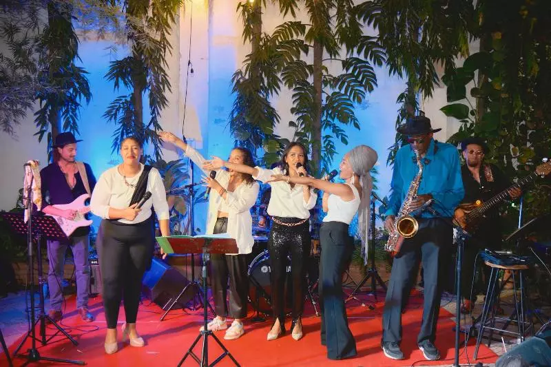 בית מלון כפרי Birdcage Boutique