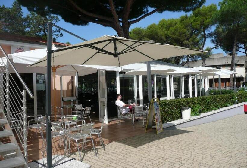 Отель Bolgheri Marina Resort Ex Varo Village