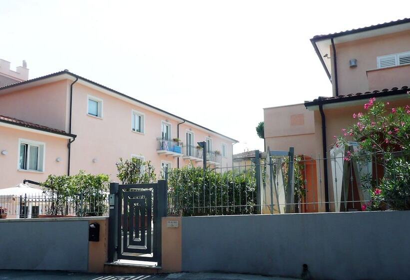 Отель Bolgheri Marina Resort Ex Varo Village