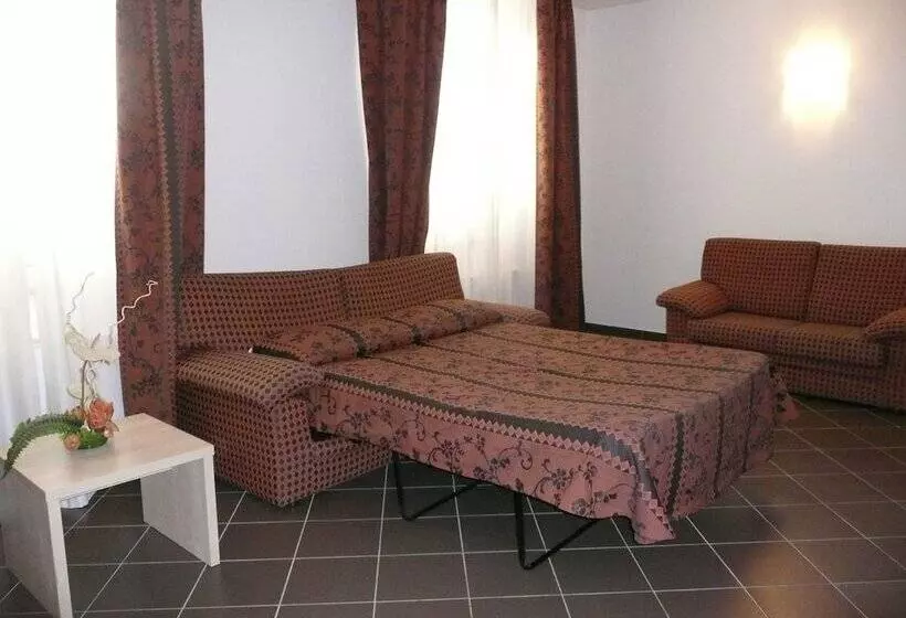 Отель Bolgheri Marina Resort Ex Varo Village