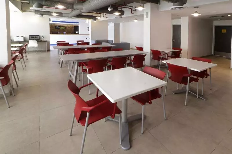 Отель City Express Junior By Marriott Ciudad Del Carmen