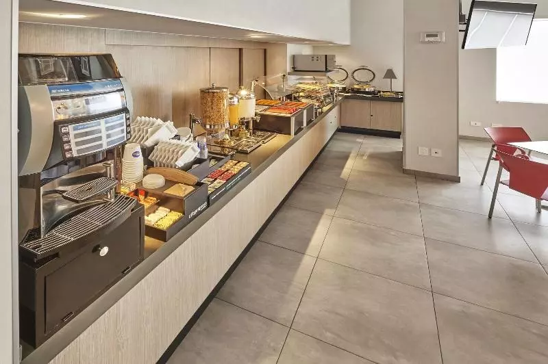 Отель City Express Junior By Marriott Ciudad Del Carmen