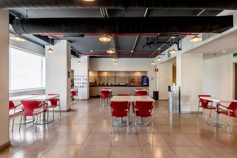 Отель City Express Junior By Marriott Ciudad Del Carmen