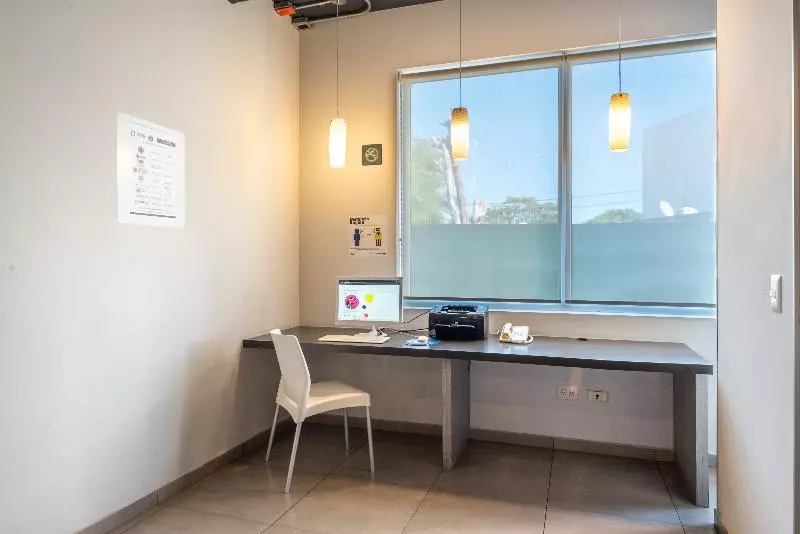 Отель City Express Junior By Marriott Ciudad Del Carmen