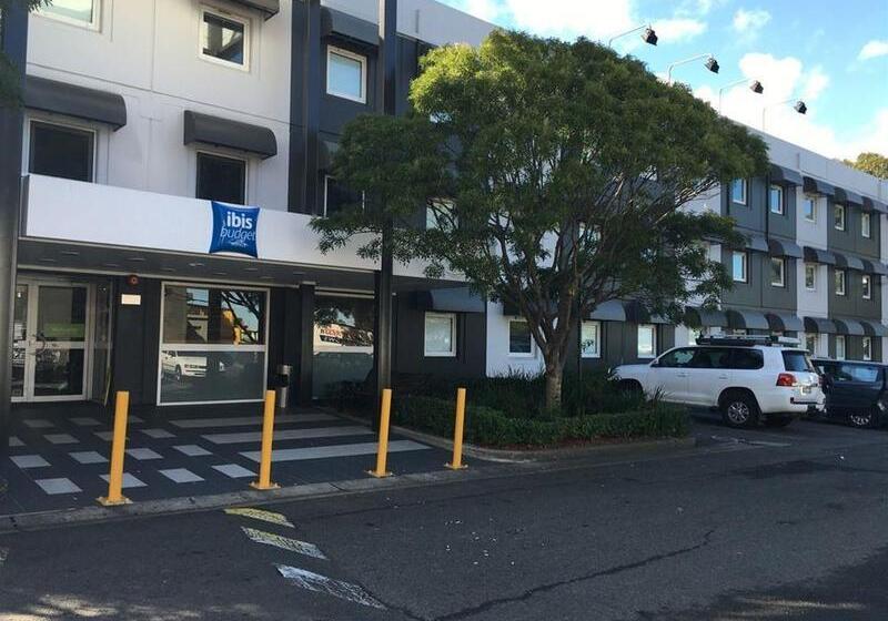 בית מלון כפרי Ibis Budget St Peters