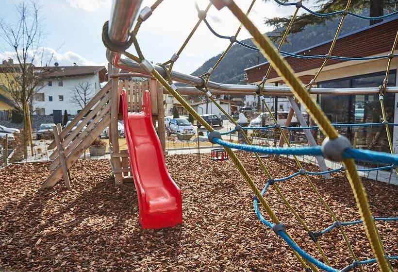 בית מלון כפרי Lowenhof