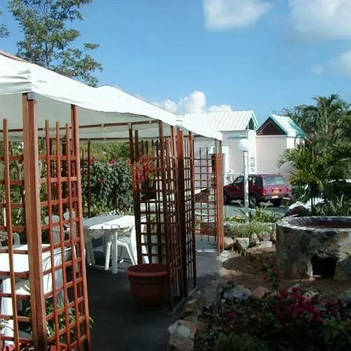 Flamboyan On The Bay Resort & Villas