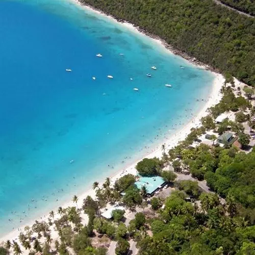 Flamboyan On The Bay Resort & Villas