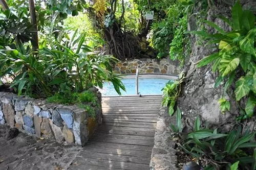 Flamboyan On The Bay Resort & Villas