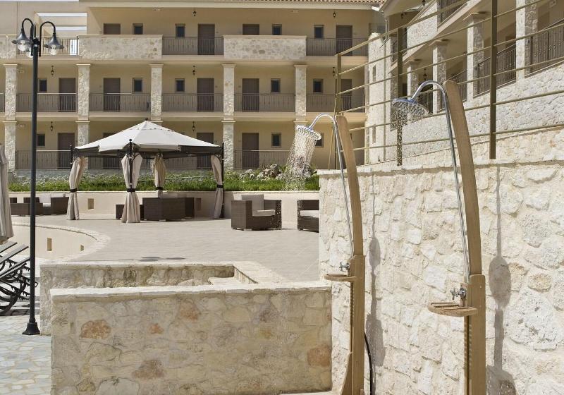 בית מלון כפרי Magnolia Resort