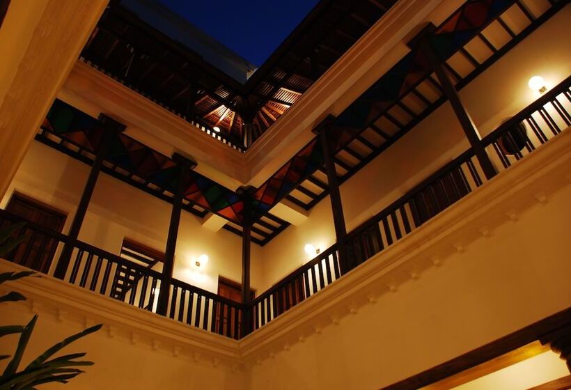 בית מלון כפרי Maison Perumal Pondicherry A Cgh Earth Experience