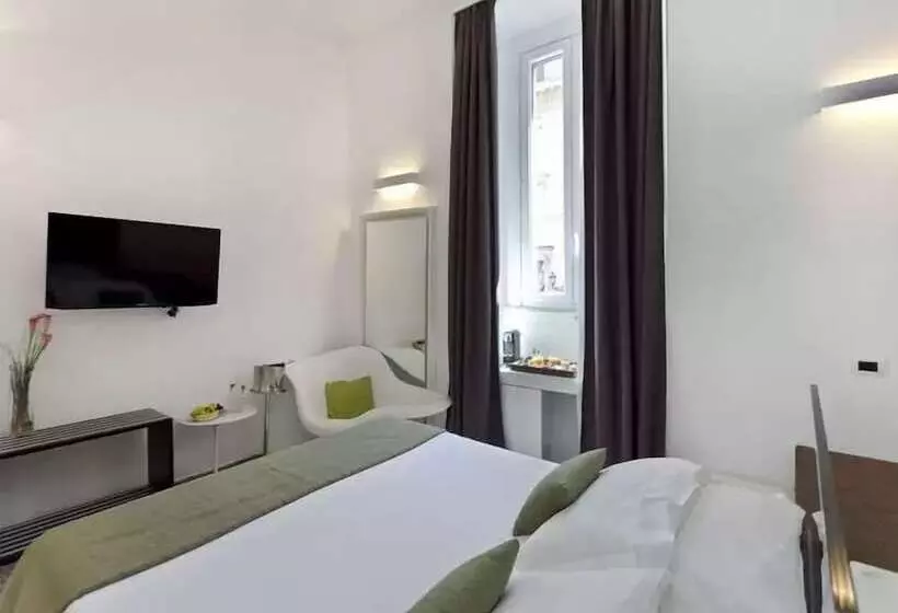 هتل Navona Stay