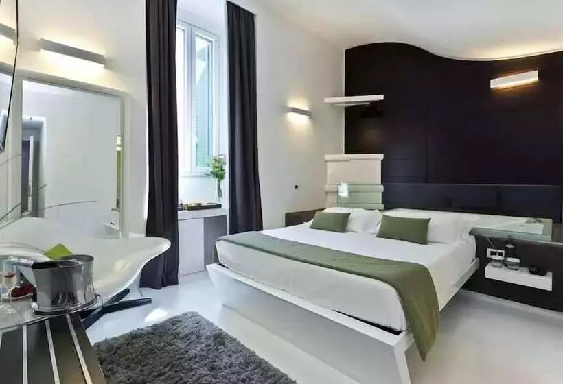هتل Navona Stay