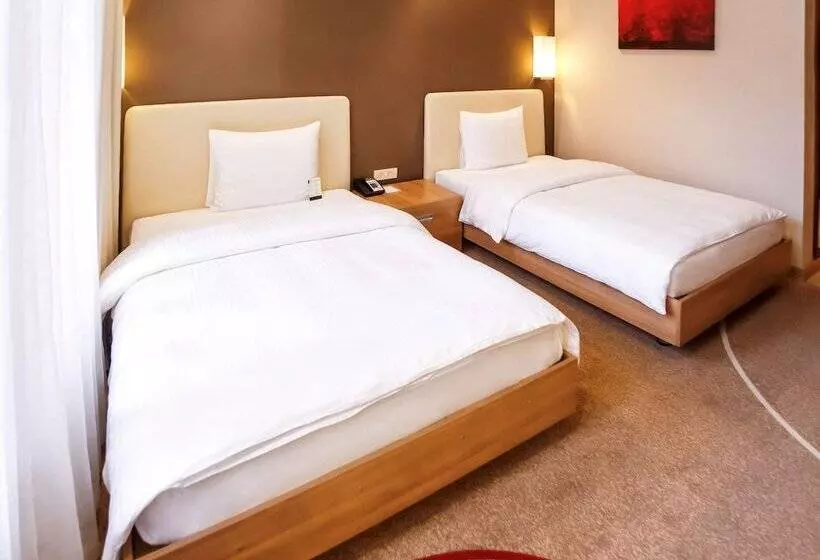 فندق Panorama By Mercure