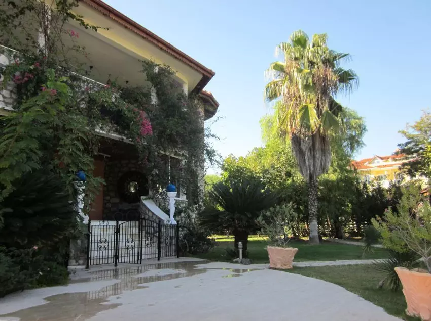 בית מלון כפרי Romantik Villa Dalla