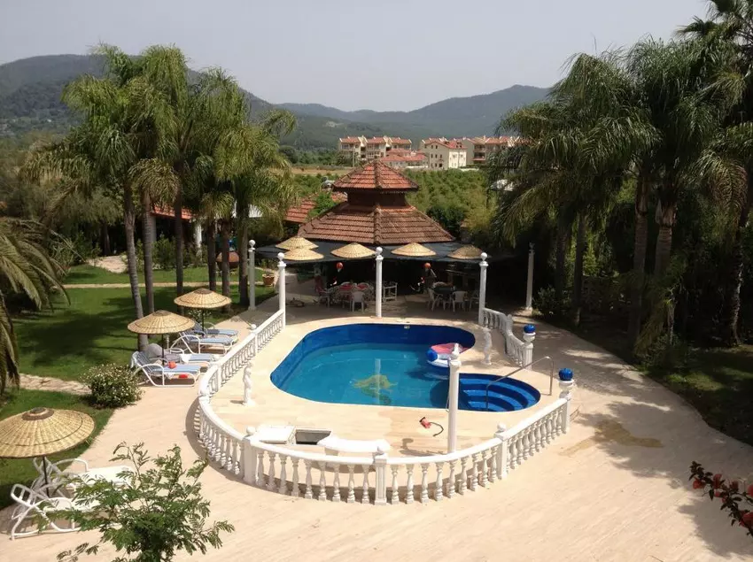 בית מלון כפרי Romantik Villa Dalla