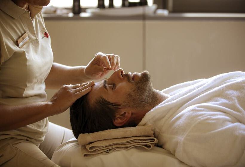 Отель St. Martins Therme & Lodge