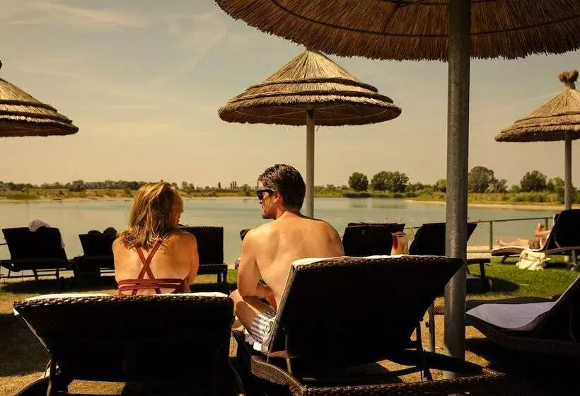 Отель St. Martins Therme & Lodge