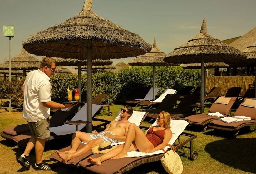 Отель St. Martins Therme & Lodge