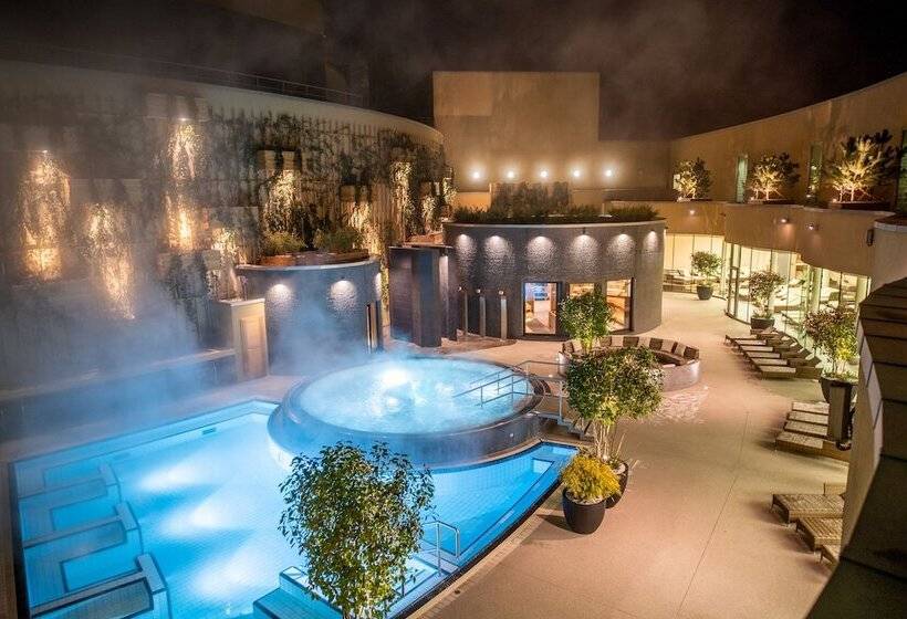 Отель St. Martins Therme & Lodge