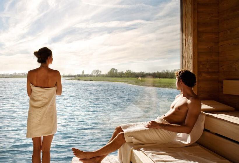 Отель St. Martins Therme & Lodge