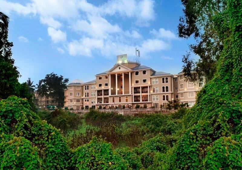 هتل The Golden Suites & Spa