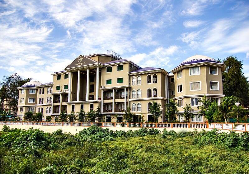 هتل The Golden Suites & Spa