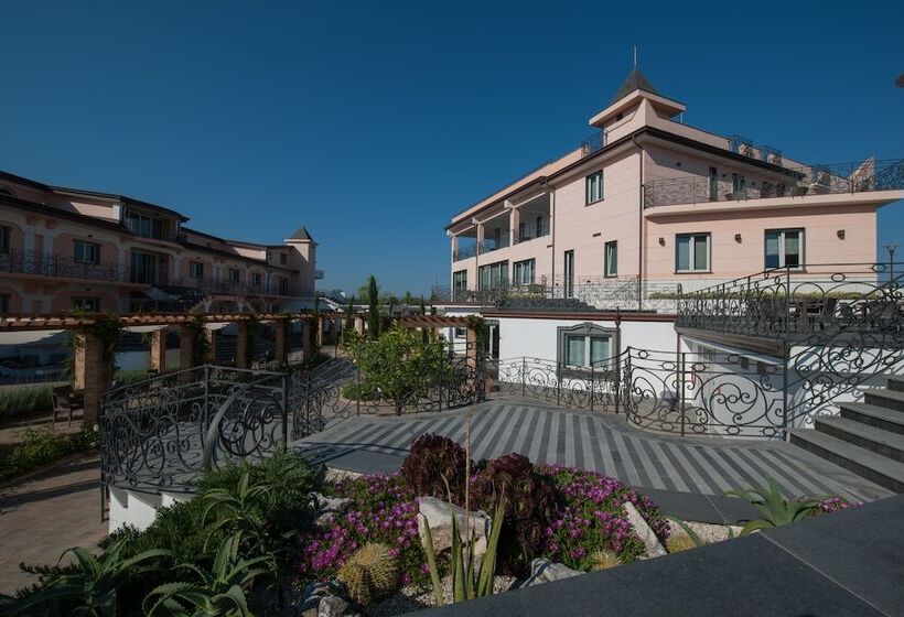 L  Araba Fenice Hotel & Resort