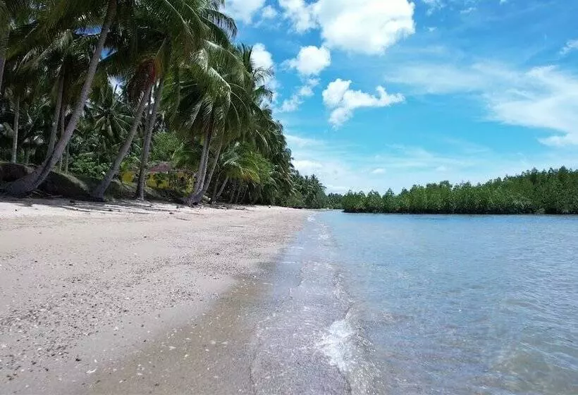 Hotelli Chilly Beach Resort Palawan