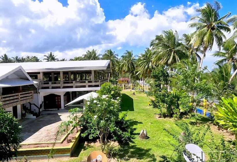 Hotelli Chilly Beach Resort Palawan