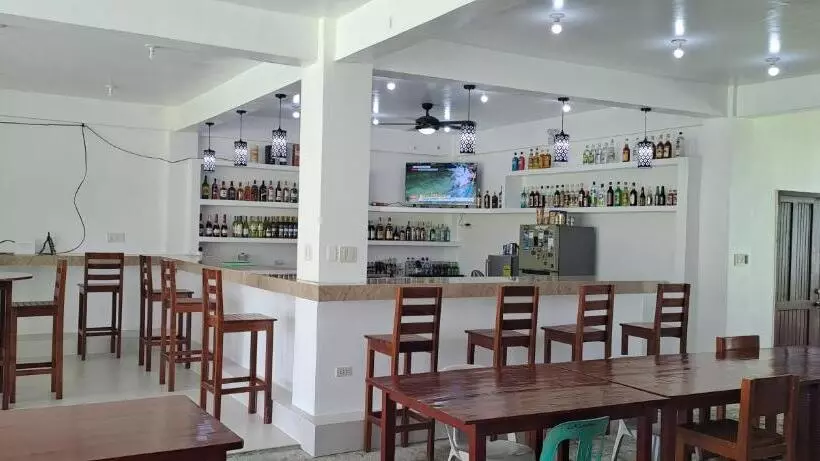 Hotelli Chilly Beach Resort Palawan