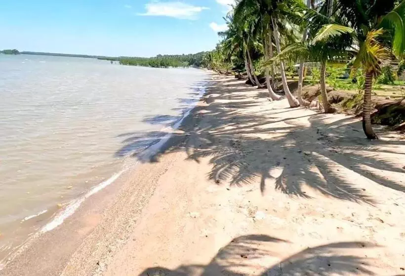 Hotelli Chilly Beach Resort Palawan