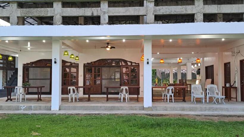 Hotelli Chilly Beach Resort Palawan