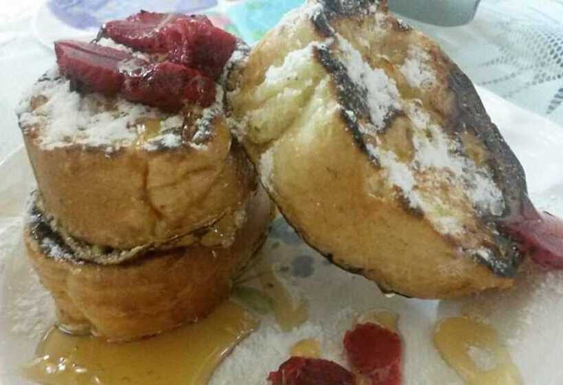 هتل Hostal Piccolo